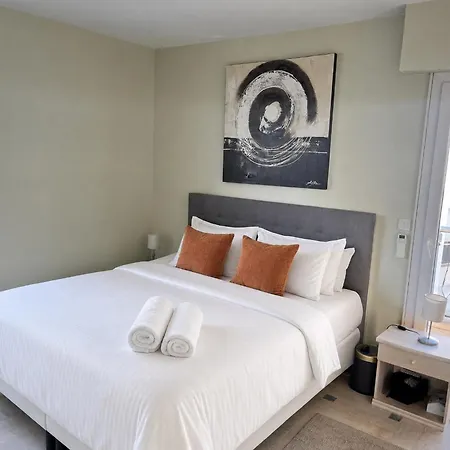 Croisette 2 Bedroom With Balcony First Line - Sea View